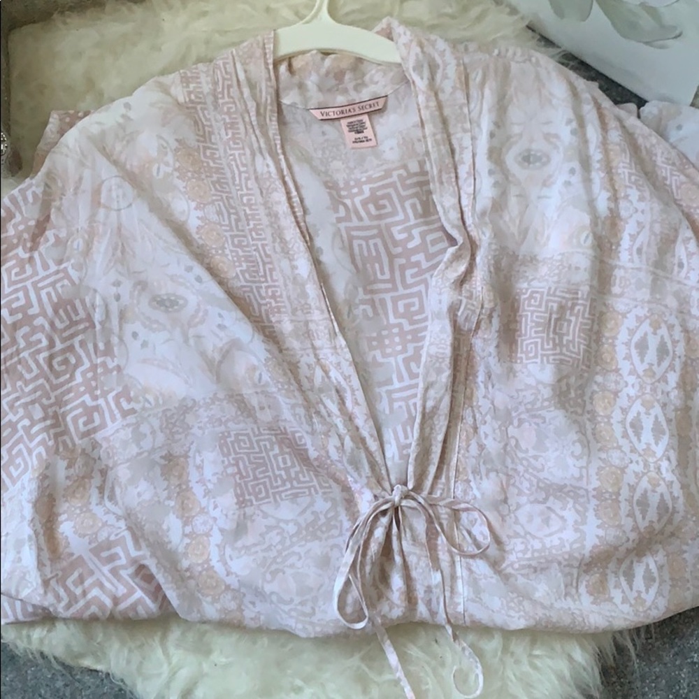 Victoria’s Secret Beach Komono